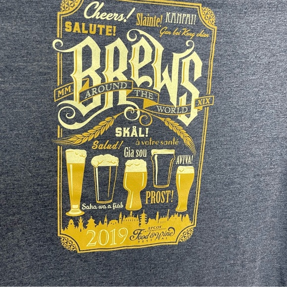 Disney crew neck graphic Tee Shirt Gray Colorful Graphics New - Picture 2 of 8